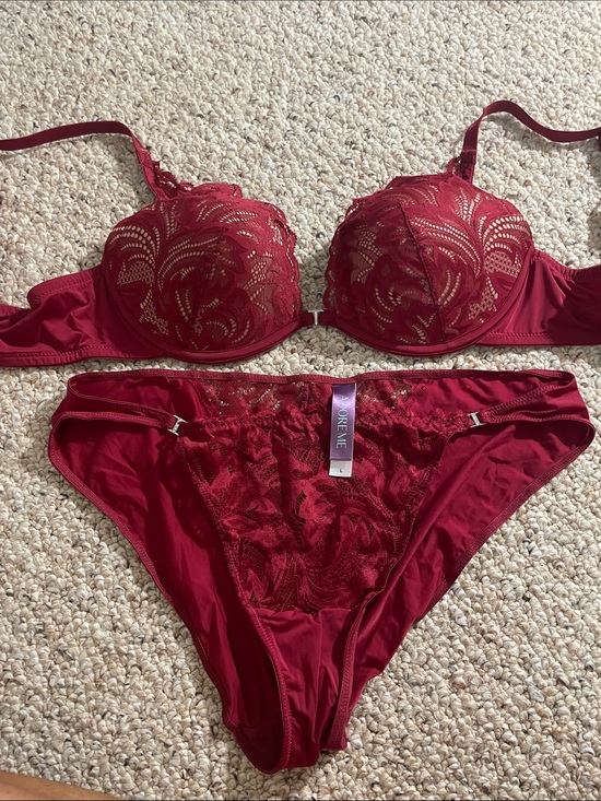 Adore Me Other - Adore Me Lace Push-Up Bra & Bikini Set - Burgundy